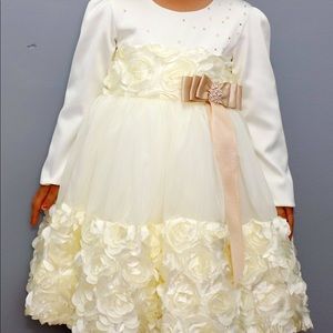 Taffeta Veil and satin roses formal dress